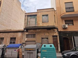 Edifici a Carrús Este. Edificio para rehabilitar en carrus