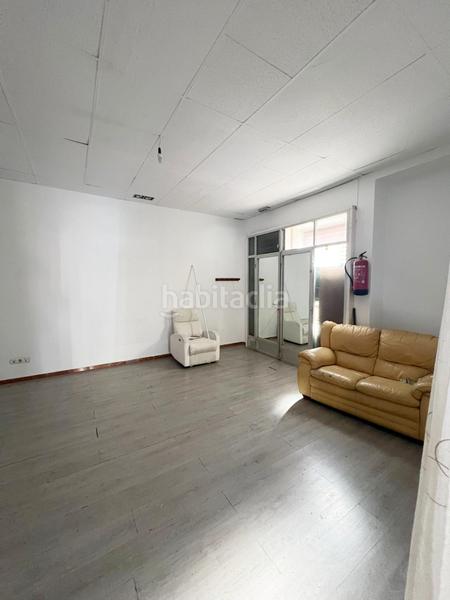 Foto ee199ec4-2413-4d42-a1c8-3efcecd637af. Rent business premise in Sector V Elche / Elx