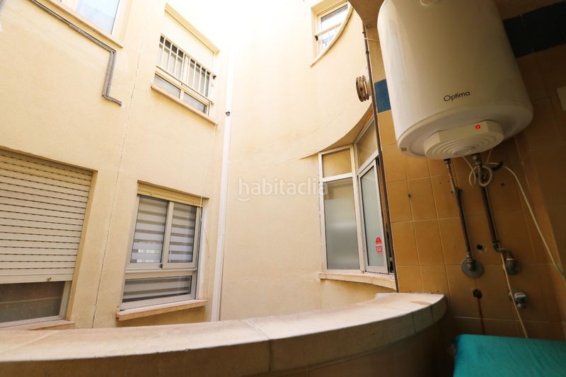 Foto 593f2c3f-5671-4b7f-8547-675aeca30e15. Rent flat with parking in Centro Elche / Elx