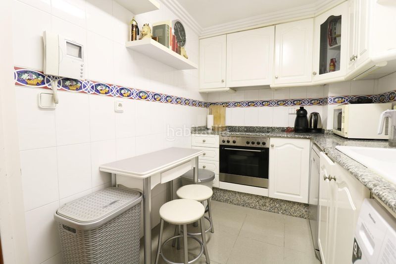 Foto 681666f2-bd39-49fc-89b6-c2f69207de0b. Rent flat with parking in Centro Elche / Elx