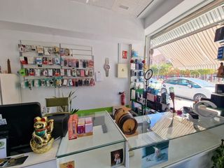 Traspàs Local Comercial a Carrús Este. Ocasion tienda de compraventa de articulos de 2º mano en funcion