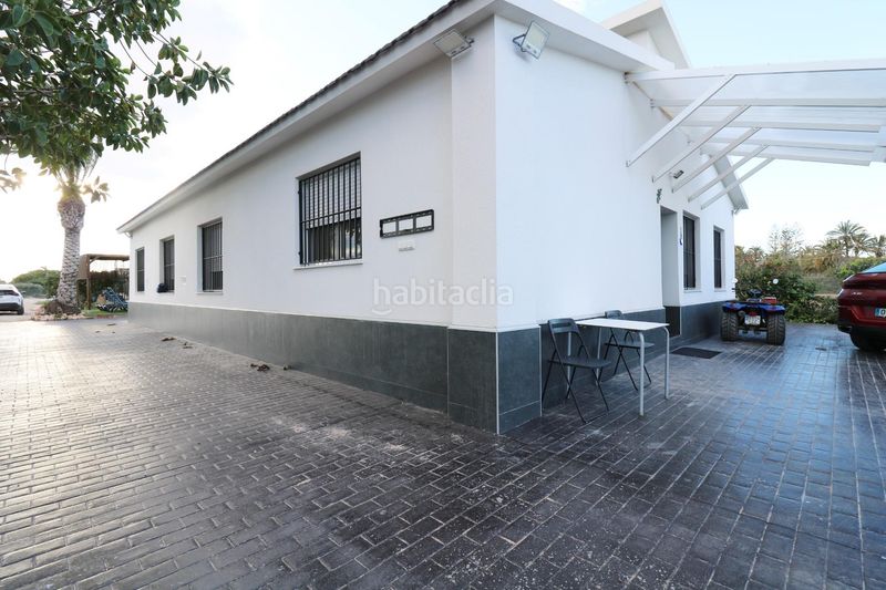 Foto 093d93a6-8954-454a-afea-6f57c27a3530. Xalet amb calefacció piscina a Las Bayas Elche / Elx