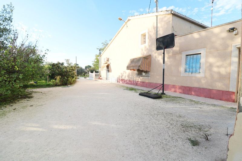 Foto e53aad12-eca9-47fd-9a97-53333c05aa19. Xalet amb aparcament a La Algoda - Matola - Llano de San José Elche / Elx
