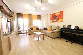 Piso en Albatera. Se vende piso en albatera!  129.000