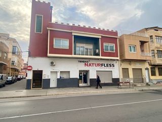 Appartement à Beniaján. Piso de 3 dormitorios con apartamento independiente y garaje