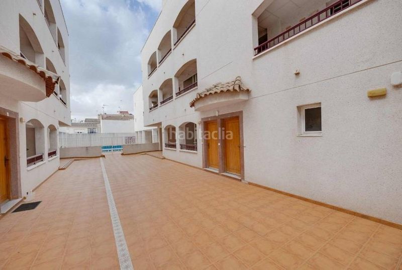 Foto acddc8b9-9d82-4a89-bb92-a8d8d0d56e42. Apartament amb piscina a San Fulgencio