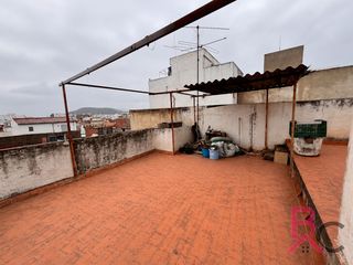 Haus in Vall d´Uixó (la). Casa para reformar con terraza-azotea en barrio de toledo