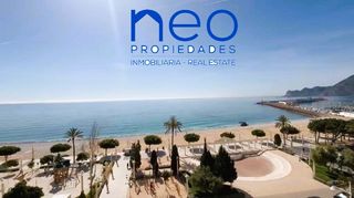 Affitto Piccolo appartamento in Altea Ciudad. Apartamento en alquiler en 1º línea de playa, 4 dormitorios.