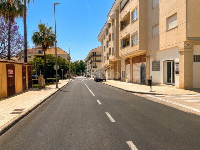 Foto 9c84431c-7f6c-46e0-857c-c15cfd54d345. Local comercial a Altea ciudad Altea