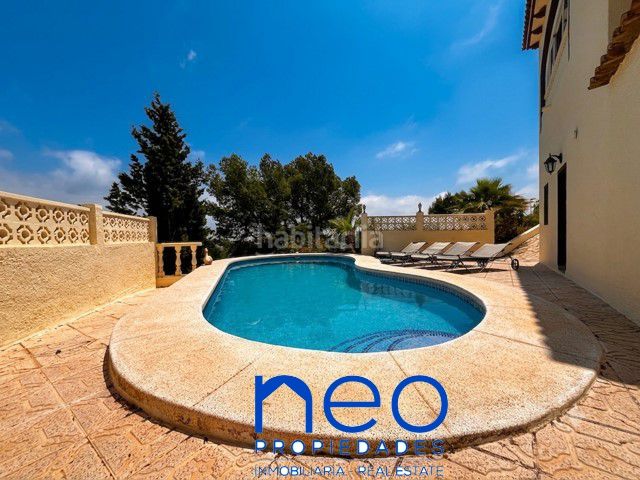 Foto 5f442ebc-0d4d-44e7-8a2c-8c6dd8e56219. Xalet amb calefacció aparcament piscina a El Tossal-Bello Horizonte Nucia (la)