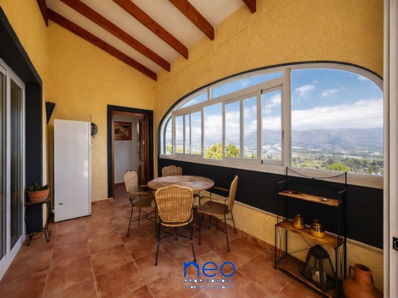 Foto dfcf8266-3a67-4675-a419-0db6b7cd3a23. Xalet amb calefacció aparcament piscina a El Tossal-Bello Horizonte Nucia (la)