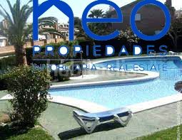 Foto 877d3316-b87a-4f54-8d56-19957496452d. Casa adossada amb calefacció aparcament piscina a Alfàs del Pi (l´)