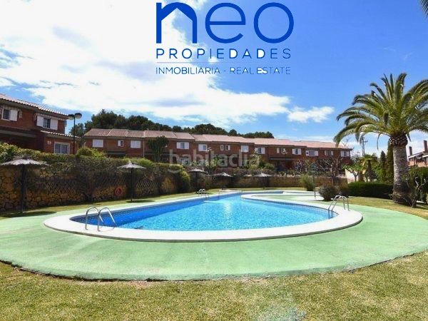 Foto d69cb0c8-db76-4686-acc7-497fd228d215. Casa adossada amb calefacció aparcament piscina a Alfàs del Pi (l´)
