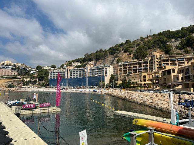 Foto d82782fc-ead8-408f-8b7c-173aefd5a9c2. Affitto piccolo appartamento con riscaldamento piscina in Altea