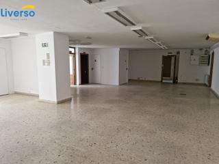 Lloguer Oficina a Santa Catalina - Ferial. Oficina con calefacción incluida en pleno centro