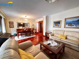 Piso en Santo Domingo - La Estación. Precioso piso de 5 habitaciones, garaje y trastero en avda. cast