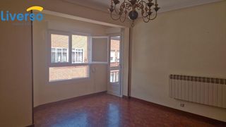 Pis a Santa Catalina - Ferial. Piso en venta en pleno centro de aranda