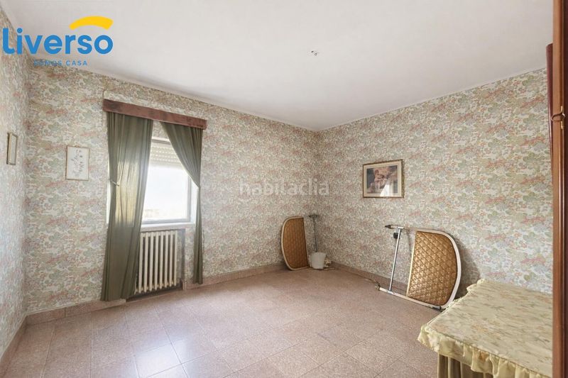 Foto fe217875-aafd-45a0-a9bb-12c6362f4924. Masia amb aparcament a Roa