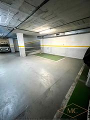 Parking coche  Carrer de roger de flor. Plaza de parking/garaje roger de flor barcelona