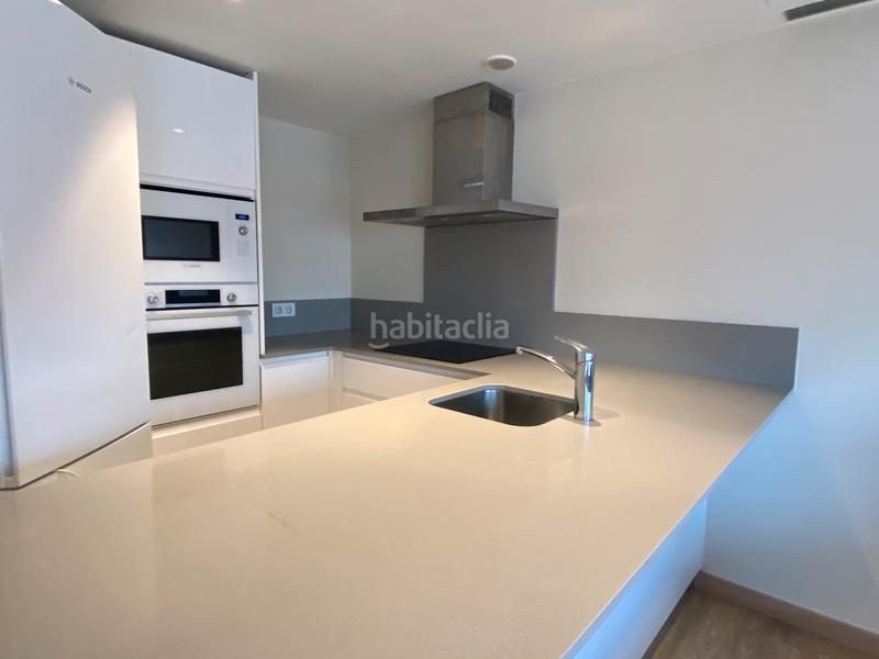 Foto 14e6a47e-ab10-48d6-8893-c5132ca6b85d. Apartamento magnífico apartamento renovado en primera linea de santa margarita, en Roses