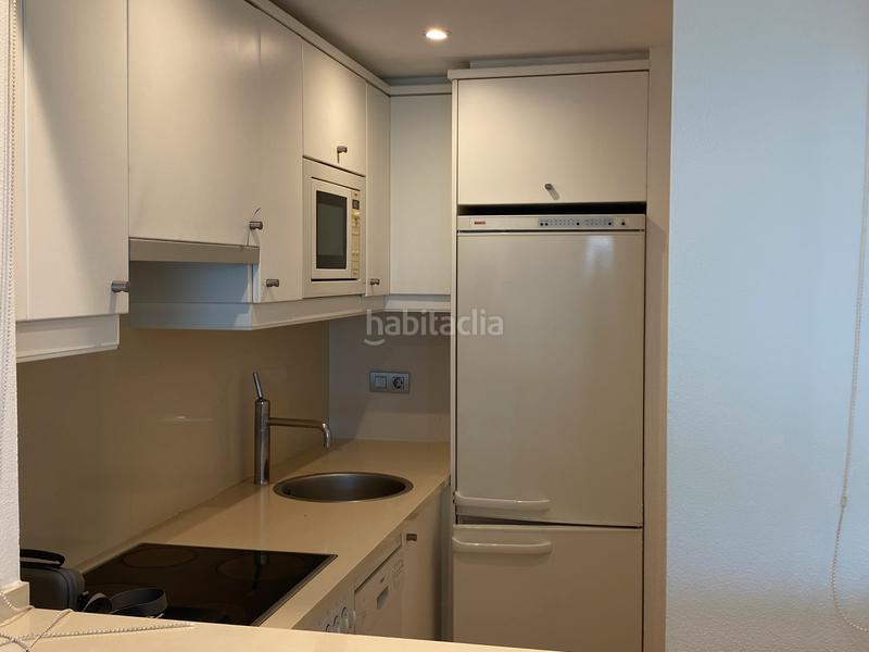 Foto a3930a5b-f1dd-4043-a0d9-87fc0a6fb3ff. Apartamento  en zona residencial con piscina y parking. en Roses