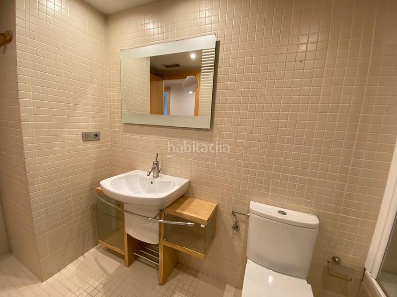 Foto b8e27c32-0423-4c4a-8d4d-88de0ac56e64. Apartamento  en zona residencial con piscina y parking. en Roses