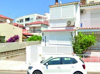 Casa adossada  Cala nans. Casa apareada de 3 habitaciones reformada!