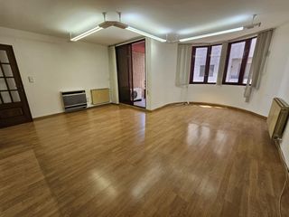 Pis a Sant Francesc. Presentamos esta exclusiva vivienda señorial ubicada en pleno co