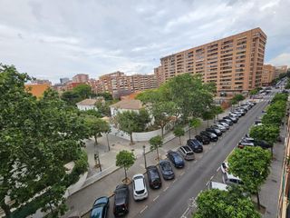 Etagenwohnung  Calle poeta mas y ros. Inmocity inversores te presenta esta magnífica vivienda ubicada
