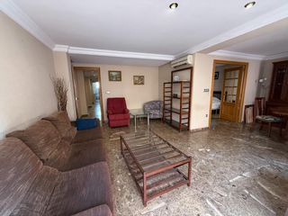 Flat in Avenida Avenida Pérez Galdós
