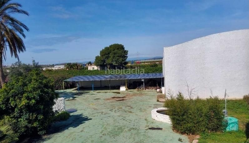 Foto 752ef054-f292-4dd6-968a-ae022036d7a5. Xalet amb aparcament piscina a Camí de Paterna-Lloma del Calderer Bétera