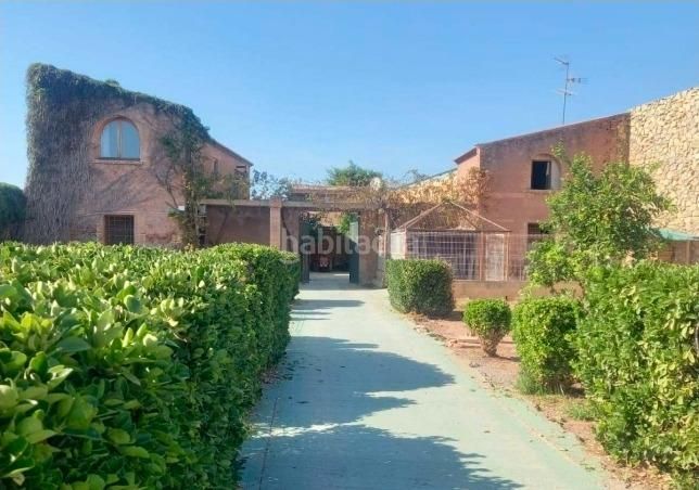 Foto ffcf43a3-55b9-43bf-be97-921b6ee0dadf. Xalet amb aparcament piscina a Camí de Paterna-Lloma del Calderer Bétera