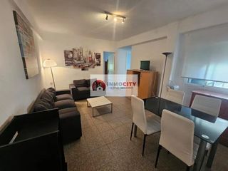 Flat in Calle Calle Doctor Manuel Candela