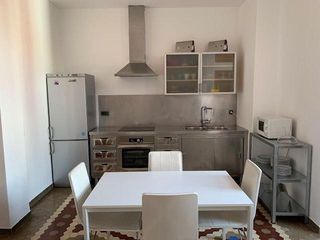 Alquiler Piso  Calle calle sagunto. Piso exclusivo para estudiantes a 5 minutos de la universidad de