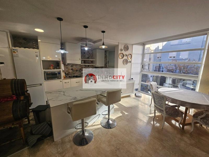 Foto 225bb454-5214-4468-bd14-a344374bf67b. Piso en san jose calasanz 2 descubre el hogar de tus sueños en pleno corazón en Valencia