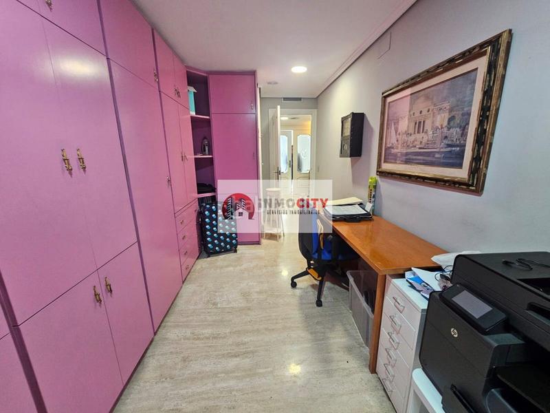 Foto a92460a3-2515-4897-8418-b8fa7f734e8b. Piso en san jose calasanz 2 descubre el hogar de tus sueños en pleno corazón en Valencia