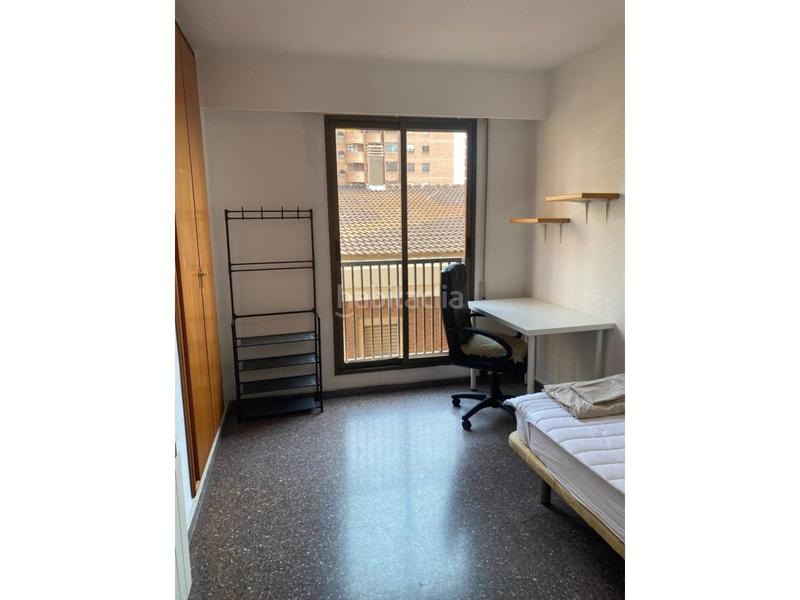 Foto f6caa6d5-31cf-4036-a3f7-5c816ffe050f. Rent flat with heating in Ciutat Universitaria Valencia