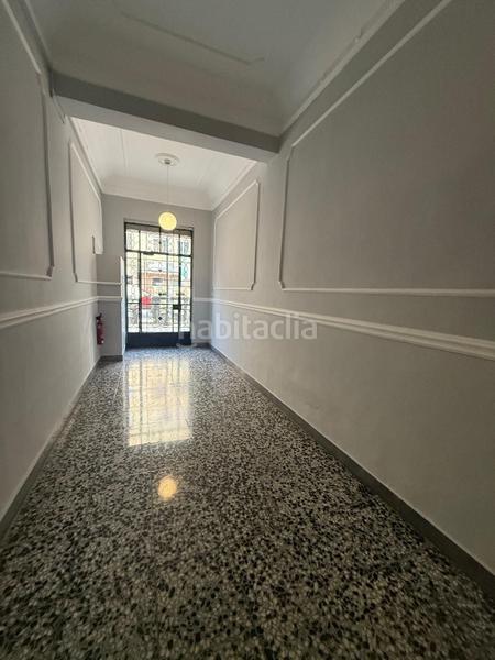 Foto 4cb95e91-819c-47da-a80f-4a97460ab675. Miete etagenwohnung in la reina in El Cabanyal-El Canyamelar Valencia