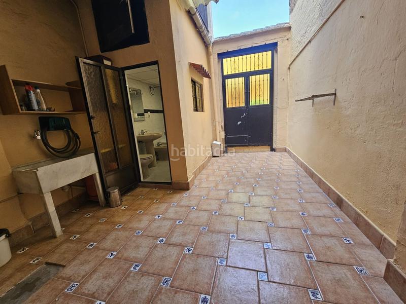 Foto a07bc4c5-8a8f-4ac1-ba8a-799408e0c7b3. Casa in la reina in El Cabanyal-El Canyamelar Valencia