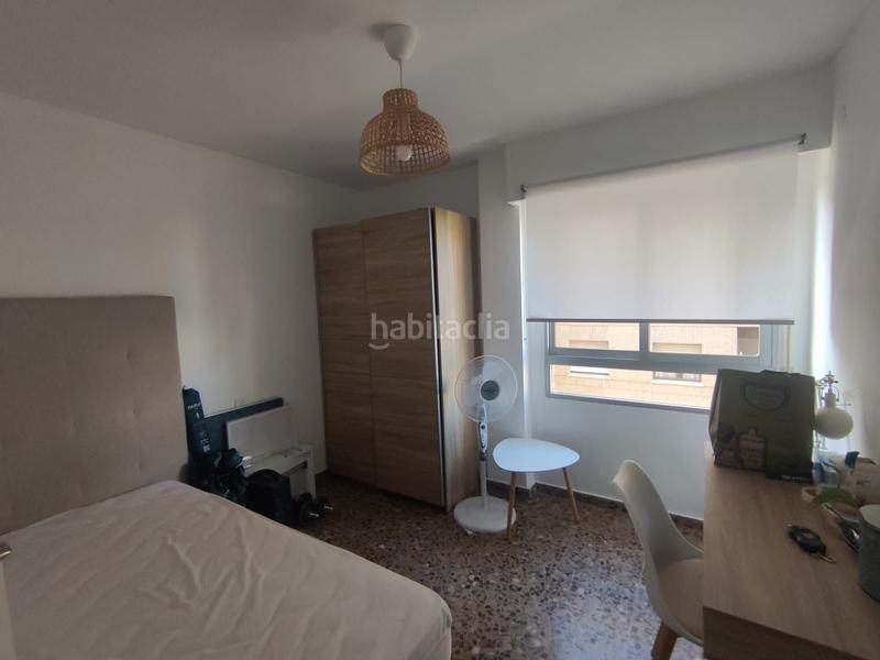 Foto f469fcd0-78fe-4c0f-8dd4-3dafc84e574d. Location appartement avec chauffage dans Torrefiel Valencia
