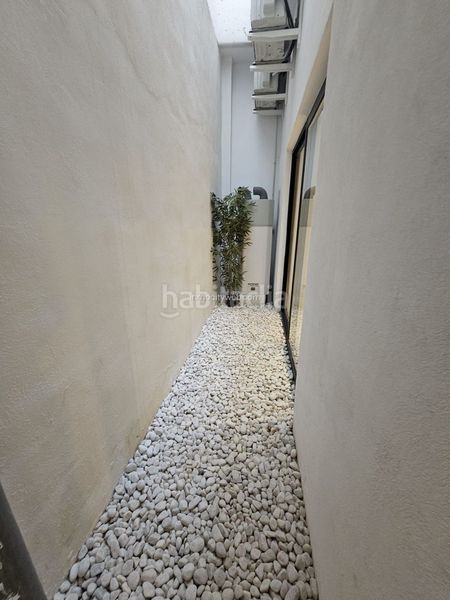 Foto 990a7d63-b6f7-4fe9-89de-3596b7985ba6. Pis amb calefacció a Barrio Benicalap Valencia