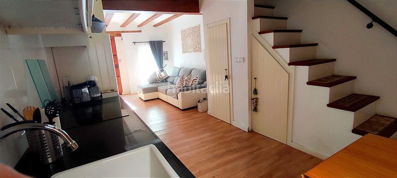 Foto 3097fd66-1c49-4369-94e4-841db13f8872. Casa adossada a El Cabanyal-El Canyamelar Valencia