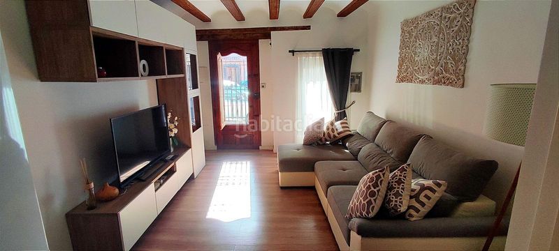 Foto e6330ffd-a899-4558-9cab-aee0c2a07f48. Casa adossada a El Cabanyal-El Canyamelar Valencia