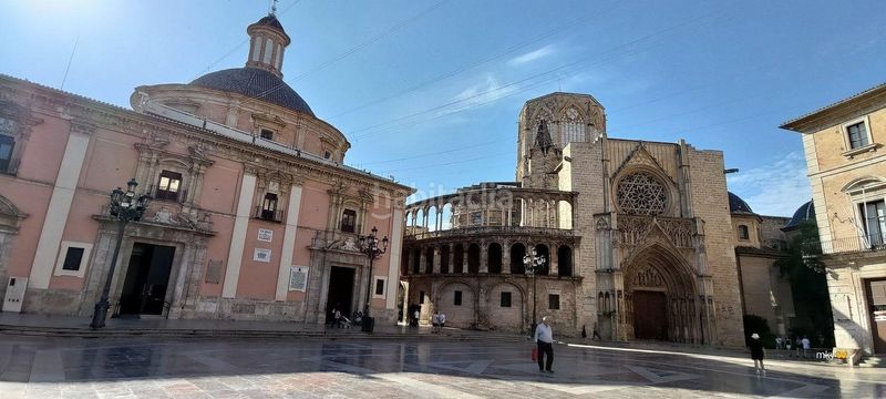 Foto 47b4a6ba-05f5-494c-8adc-c5bdb2792f8b. Pis a calle calle pinzón a El Carme Valencia