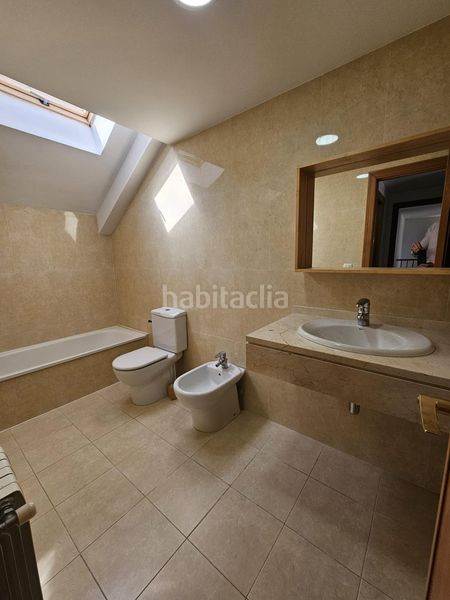 Foto 147e6a73-d74d-4442-96ed-f1db3d874df4. Pis a plaza plaza cueta blanca a Torre en Conill-Cumbres de San Antonio Bétera