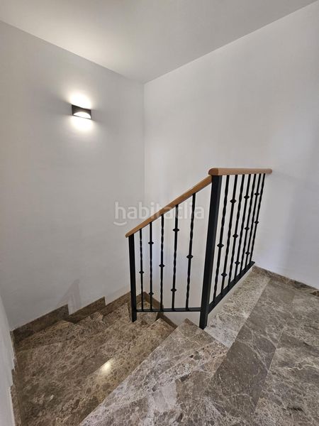 Foto adb4a8ea-e763-490c-861f-05d965583027. Pis a plaza plaza cueta blanca a Torre en Conill-Cumbres de San Antonio Bétera