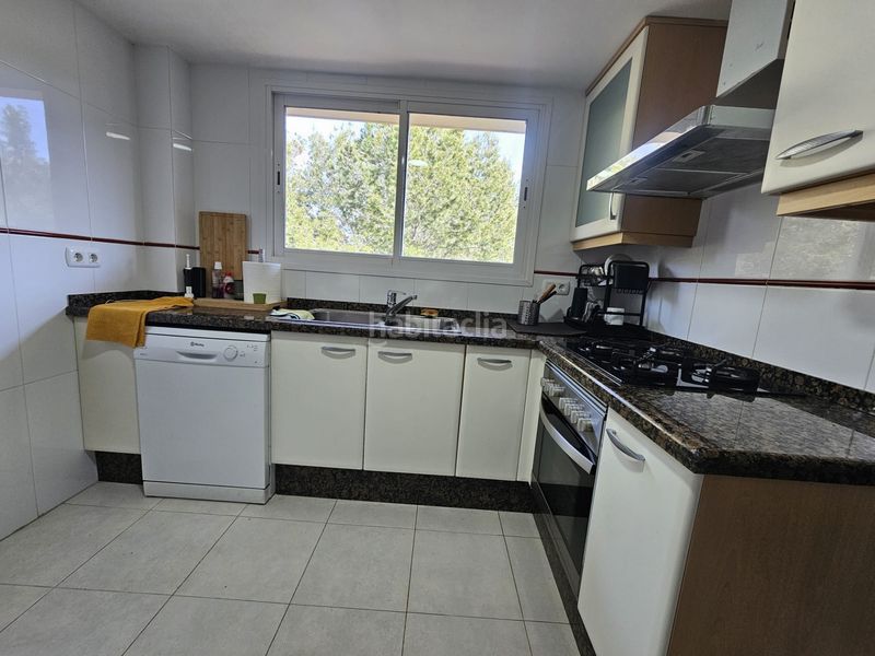 Foto f86de646-0b59-4a9e-aead-7c3e0e75381e. Pis a plaza plaza cueta blanca a Torre en Conill-Cumbres de San Antonio Bétera