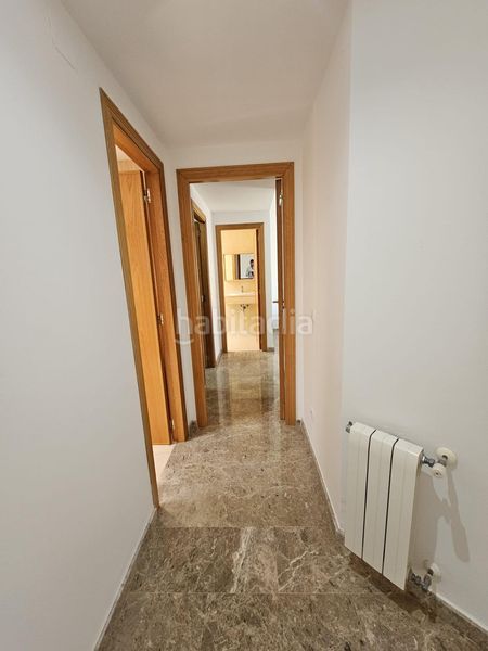 Foto fe050be3-2e2e-49d3-b02c-ff0eba67eff9. Pis a plaza plaza cueta blanca a Torre en Conill-Cumbres de San Antonio Bétera