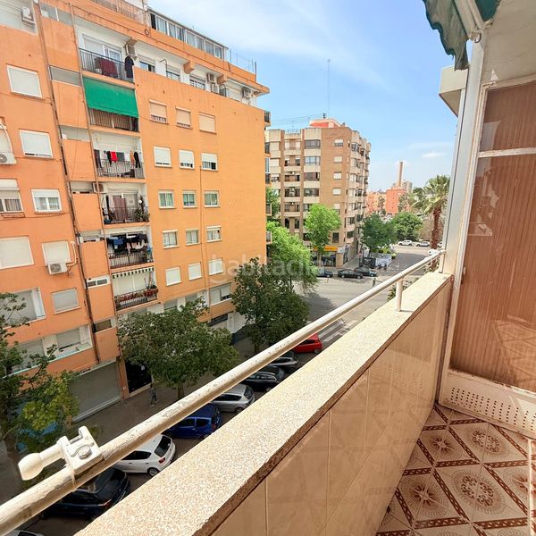 Foto c9ca0cdd-c857-4827-9db1-cfb98975af1a. Pis a Marxalenes Valencia