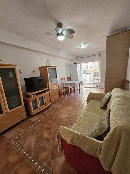 Foto 667ddf6f-4a13-451d-874d-b511da565329. Pis a paseo paseo golas a El Perellonet Valencia